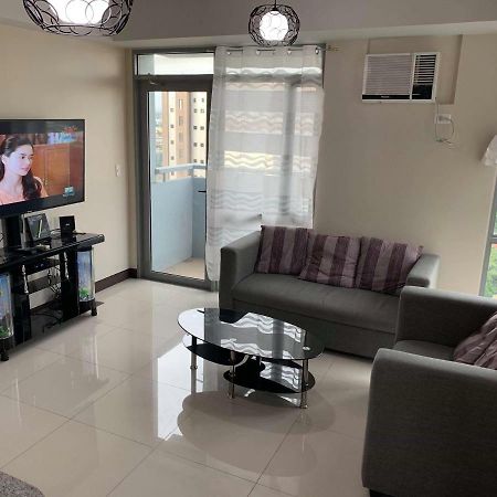 Cubao Manhattanheights Unit 11A Tower B, 2Br Manila Exteriör bild