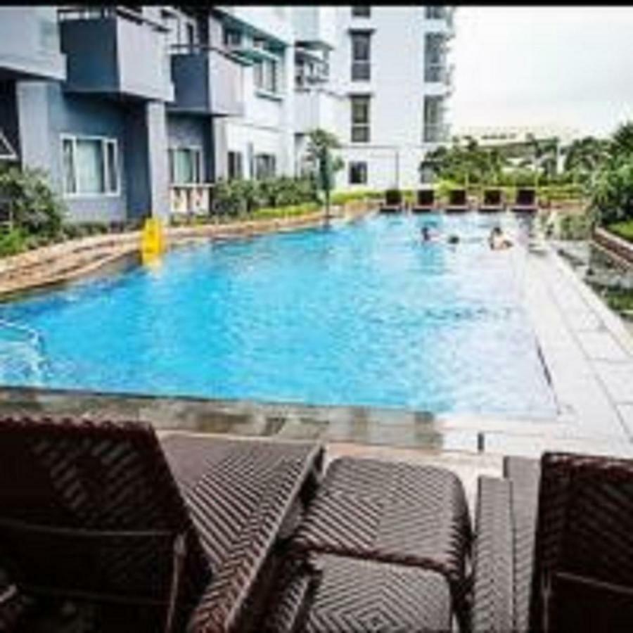 Cubao Manhattanheights Unit 11A Tower B, 2Br Manila Exteriör bild