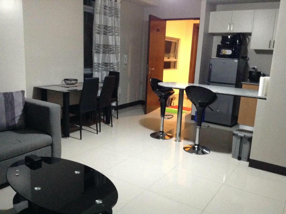 Cubao Manhattanheights Unit 11A Tower B, 2Br Manila Exteriör bild
